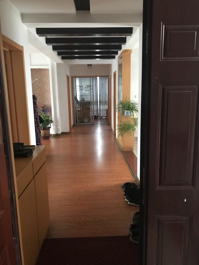 住八年的房子，每天打掃干凈，如今依然很漂亮，估計你沒見過