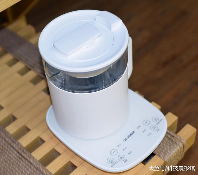 冬天就要多喝热水，圈厨多功能养生壶开启了90后的老年生活