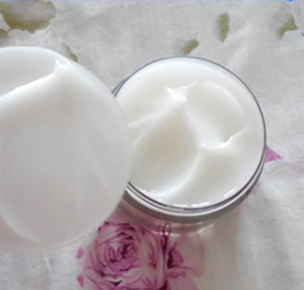 天生黄皮肤面色暗沉，睡前抹点它美白，去黄淡斑 亮白肤色