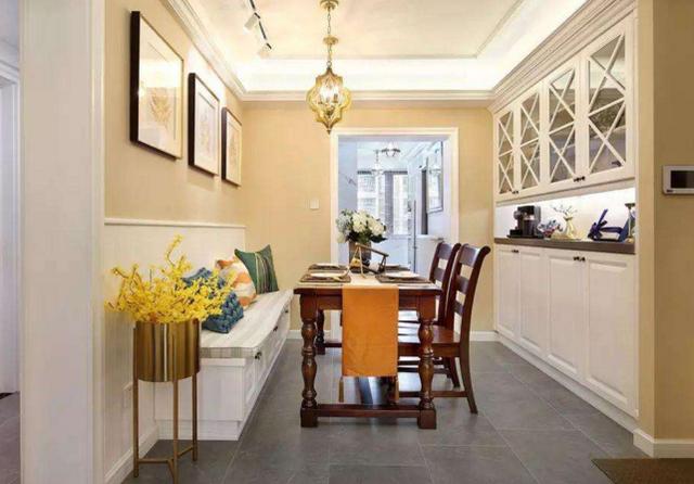 小户型放一套餐桌太占地方了，不如这样设计，至少腾出一半空间