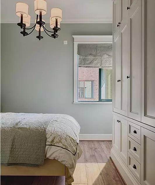 图便宜买郊区的洋房，交房白送6㎡储物间，打满柜子多出一间屋