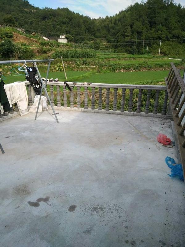 逃離一線城市，回農村花26萬蓋房，到底值不值？