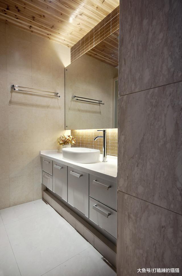 ＂晒一下我家的农村自建房，比大城市里的房子舒服多了＂