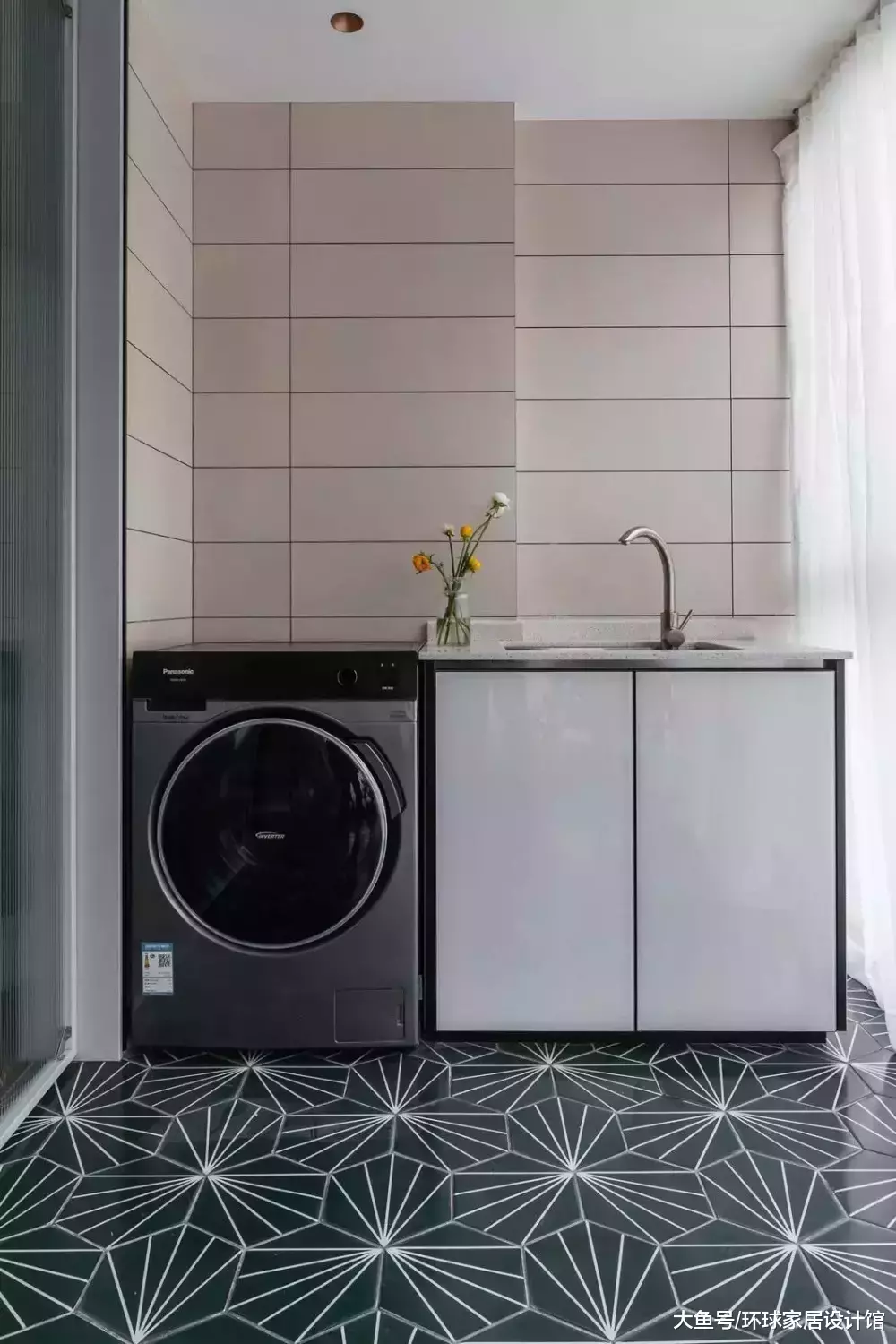 曬曬同事新房，第一次見電視柜做嵌入式，省空間又實用！