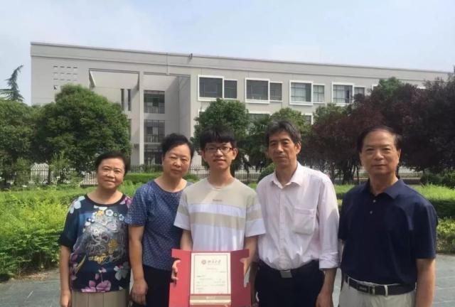 洛阳复兴学校高中部迎来发展新机遇，原轴一中教学团队悉数加盟