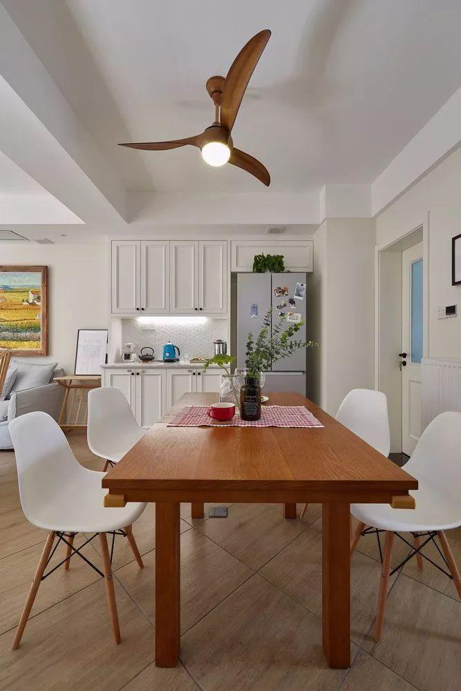 小小復式樓這樣裝，顏值與收納都有！