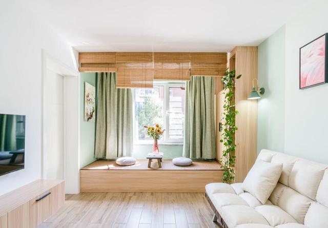 阳台空间别浪费了，这样设计漂亮又实用，还能多出一间房