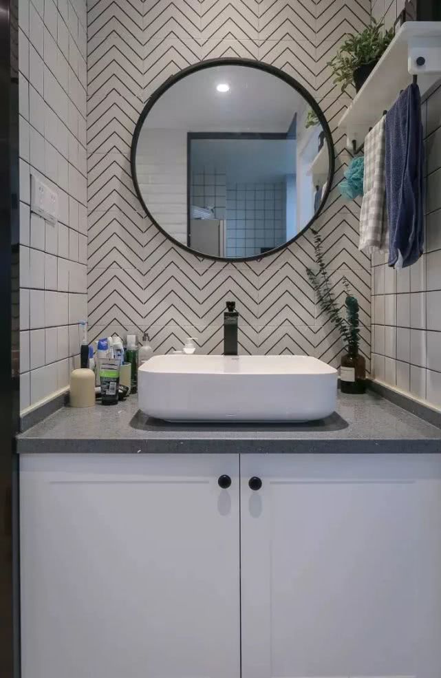 简约文艺的北欧3房2厅，酷爱这样的电视背景墙！