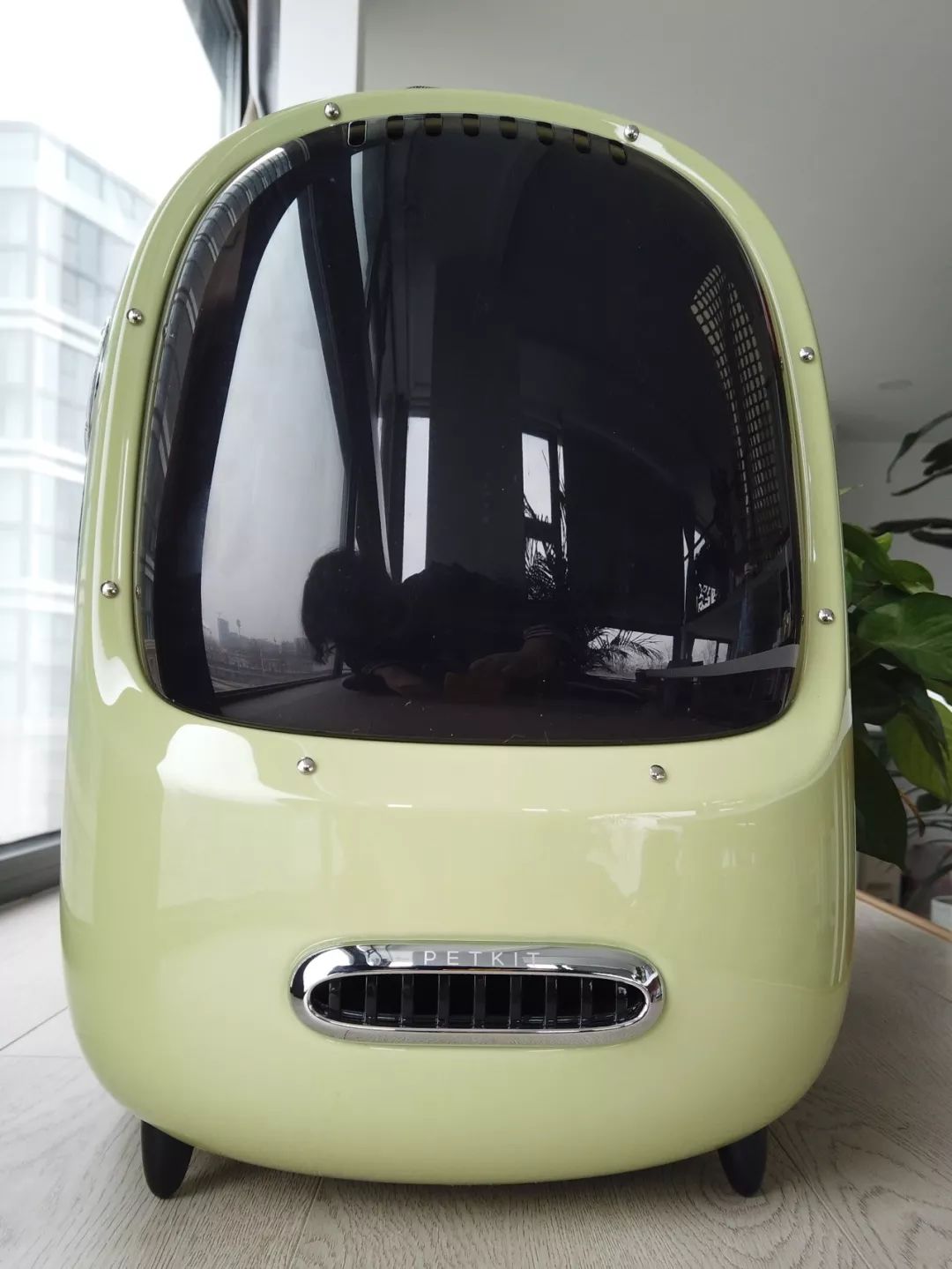 评测|小佩新出的新风太空舱猫包，可以避免闷死猫吗？