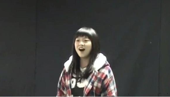 冯提莫早年艺考旧照被爆出，长相不忍直视，网友：会计看完后悔了