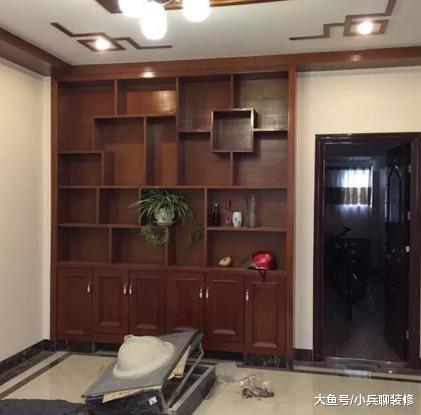 晒晒朋友三层别墅，装修花了200万，单单客厅一套家具就20万！