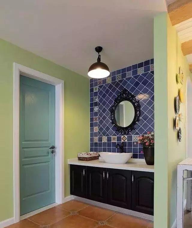 房子再小，洗手台也得设隔断，聪明人这样装，真是漂亮极了！