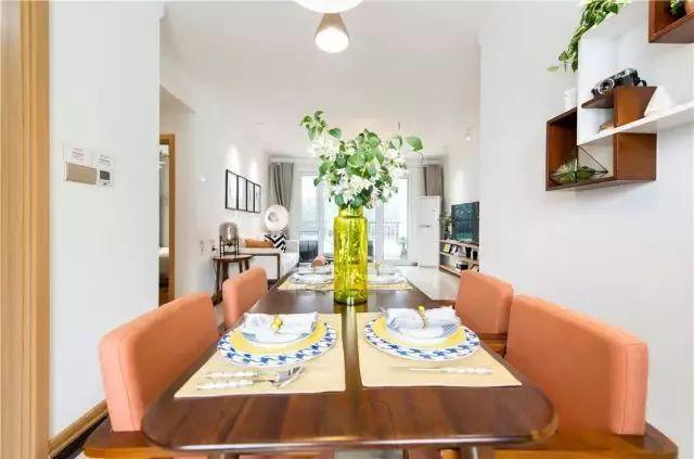 三室两厅装修设计，多彩的软装成就一个温馨、柔美的家！