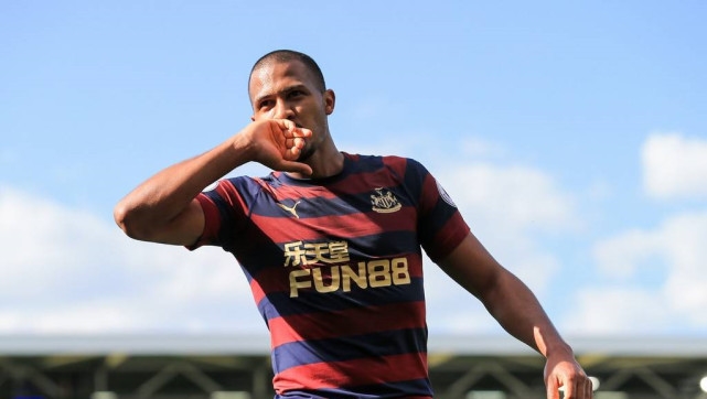 中超再添1英超空霸？曝大连一方敲定贝尼特斯爱将！砸