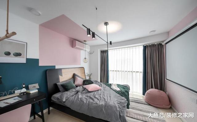 26㎡小边套改造，妹妹做了个撞色设计