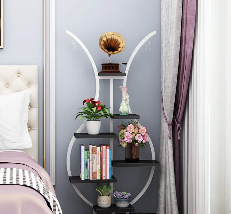 家里的绿萝逆天疯长，媳妇买了花架，一发朋友圈，邻居都来要链接