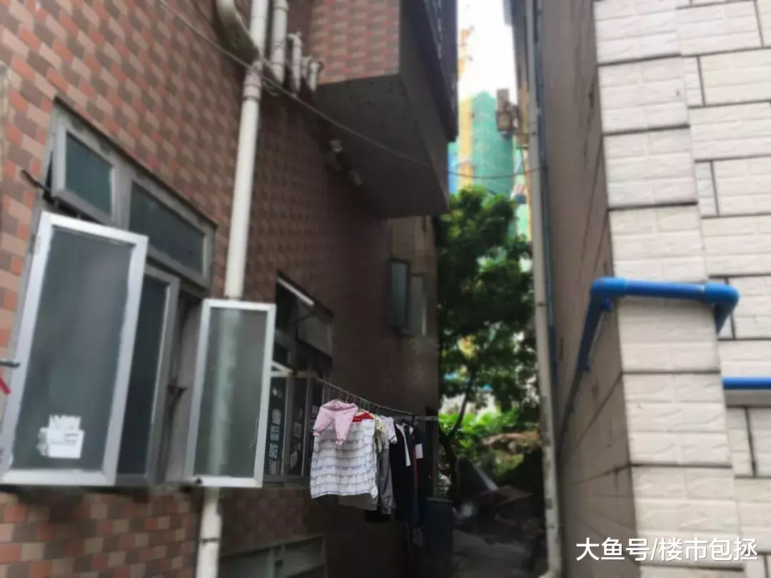 实探大塱村旧改现状，房东说一年之内拆不了！