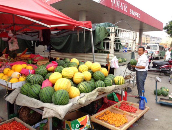 买房切记要走走周边地段，如果附近有这几个地方，买之前要三思了
