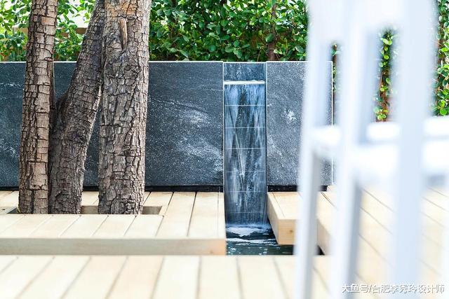 如果我有个庭院，一定要搭建防腐木地台，漂亮又防水怎么看都看不腻！