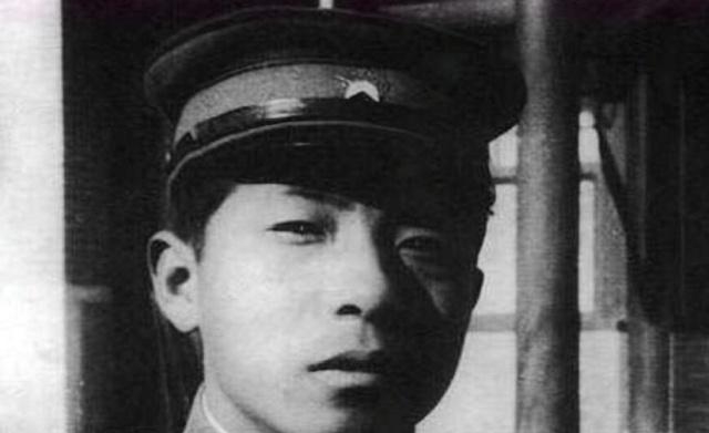 杜月笙在上海的势力有多大？张学良遭王亚樵威胁，他一句话就解决