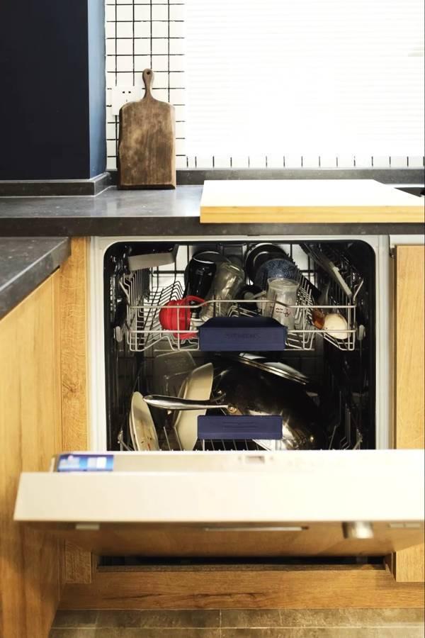 迷你厨房变大5倍, 4口之家实力收纳广西辣妈的爆改路子就是野!