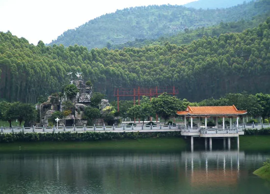 成品房+上和系+低密大盘+11333元/㎡起，永威强势霸屏