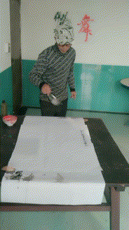 坑爹的相亲，大哥看到妹子相片乐开花了，约妹子见面后瞬间懵了！