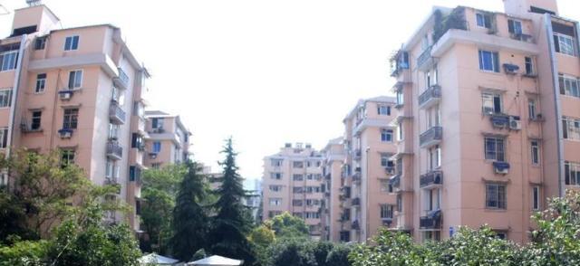 不是所有人都适合买房，就算房价下跌，也不建议这4类人买房