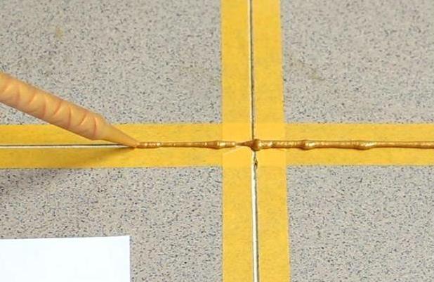 瓷砖美缝，老婆坚持要用土豪金，还说金光闪闪最好看，晒晒！