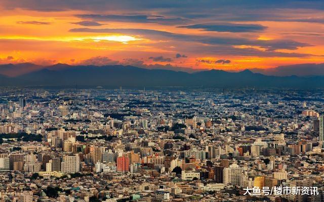 燥热楼市吹来“阵阵凉风”，恭喜刚需，房价高温走到头了