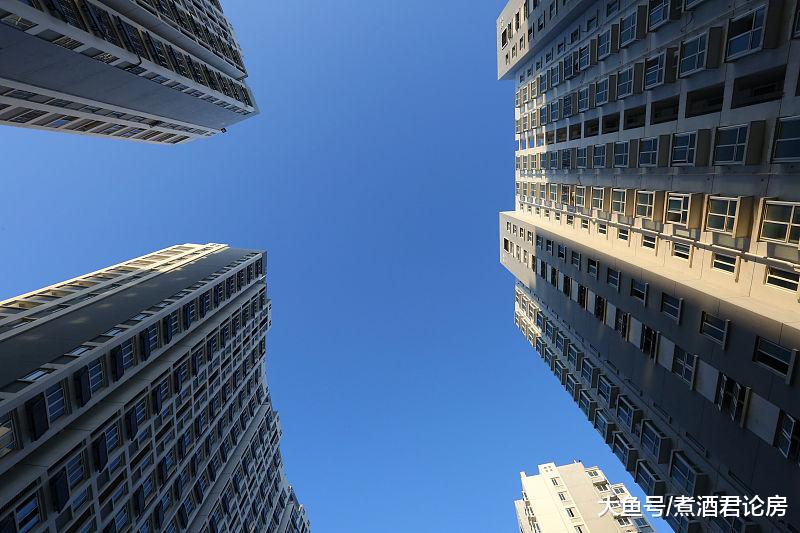 楼市开始“打点滴”，利率上升，资金收紧，业内人士：买房开始亏钱