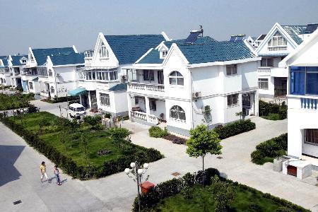 农村住房建设规划新动向，5大因素促进村庄合并，农民都要住楼房