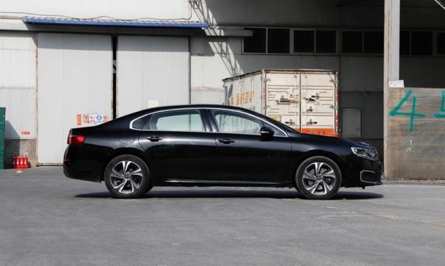 比停产还憋屈的豪车！三大件是全球顶尖，噪音近乎为零，却没人要