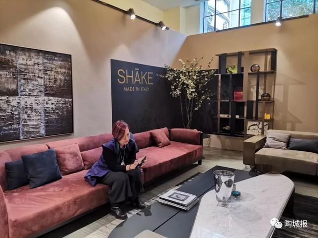 大板瓷砖迎爆发期：山东将增加5条大板线，上海展岩板应用受追捧