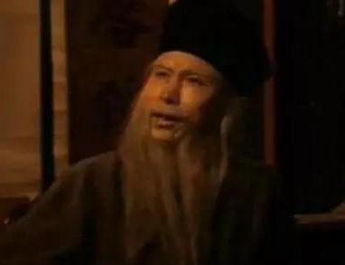 此人是武松名义上师傅，武松下山时，他告诫武松这两个人不能惹