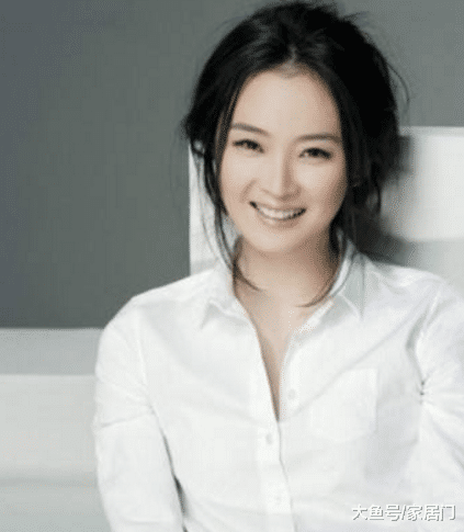 带你看看王艳住的豪宅，在北京价值过亿，阳台能看到故宫