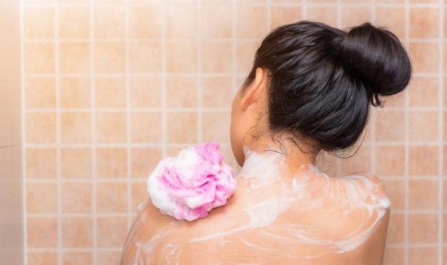 洗澡時千萬不能做的4件事情，對壽命影響很大，千萬要注意了