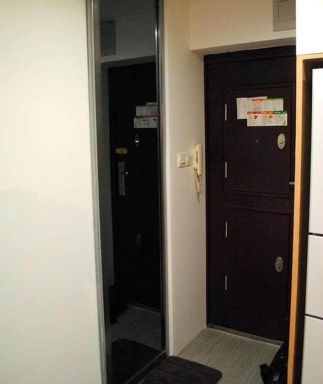 一家三口挤在35平小家，睡觉在半空中，这就是一百万买的学区房