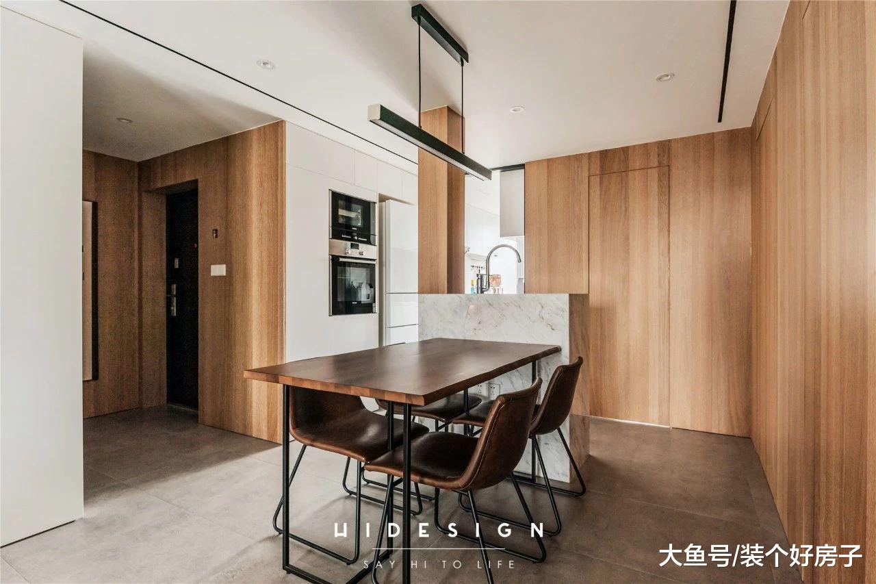 合理利用每1㎡，她100㎡的家原地多出20㎡，2室变3室，还有超大岛台餐桌！