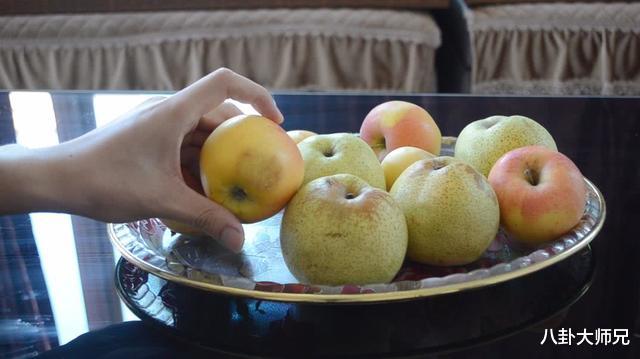 不管茶几有多大，这3样东西不能放茶几上，真不是迷信，都看看吧