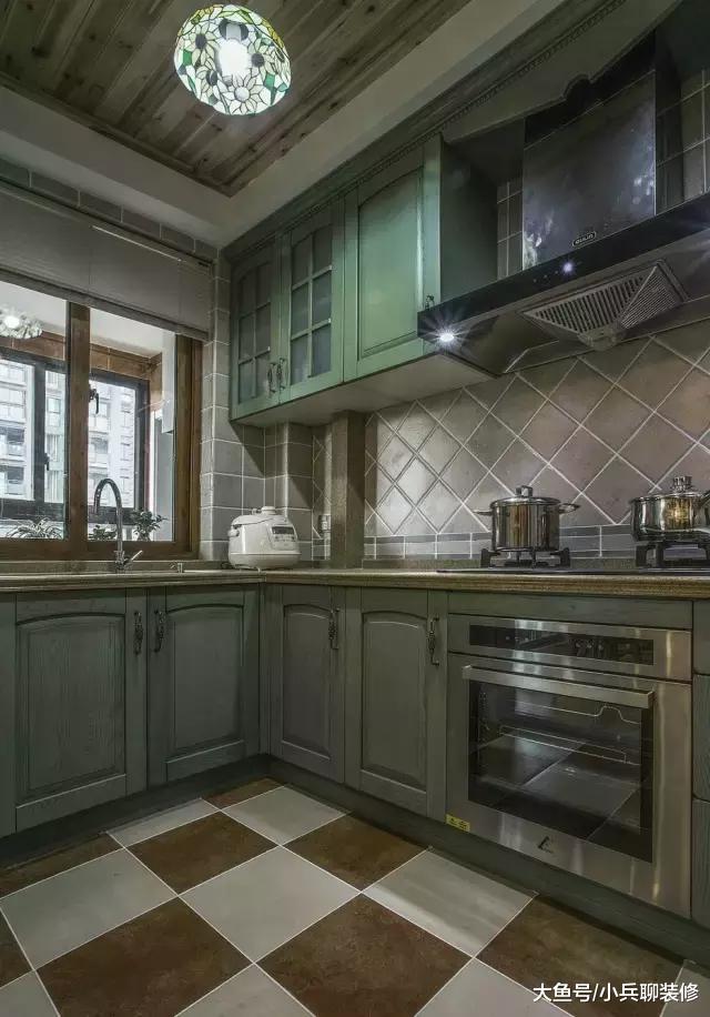 卖掉上海蜗居回家买180平的大房子，那是活着，这才是生活！