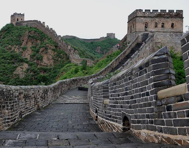 长城的高度只有7.8米，在古代到底防住了啥？ 专家：把胡人坑惨了