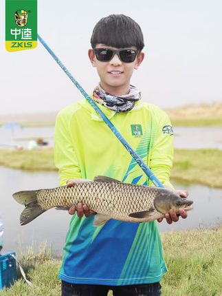 鱼竿支架早扔了！“没钱也买”的新发明渔具，用了鱼都不够你钓