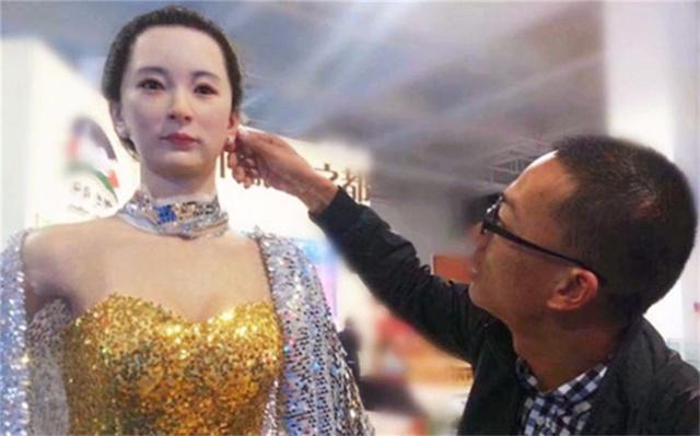 日本AI机器人女友上市, 一小时售出万台