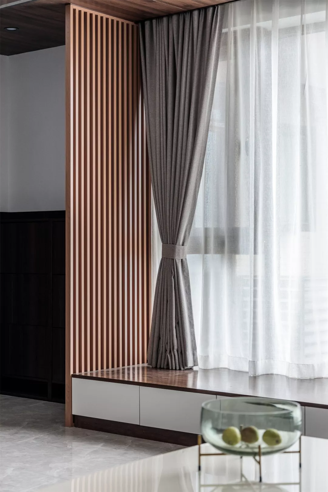 巧妙的客餐厅布局方式，让103平看起来比140平都大