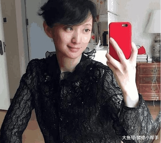 演员许亚军的豪宅，家具都是红木打造，看上去真是高档