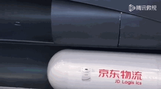 全网刷屏！刘强东又爆大料
