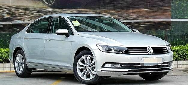 本田大众的斗争!雅阁和迈腾选谁好?车主:看保养费就知道选谁了