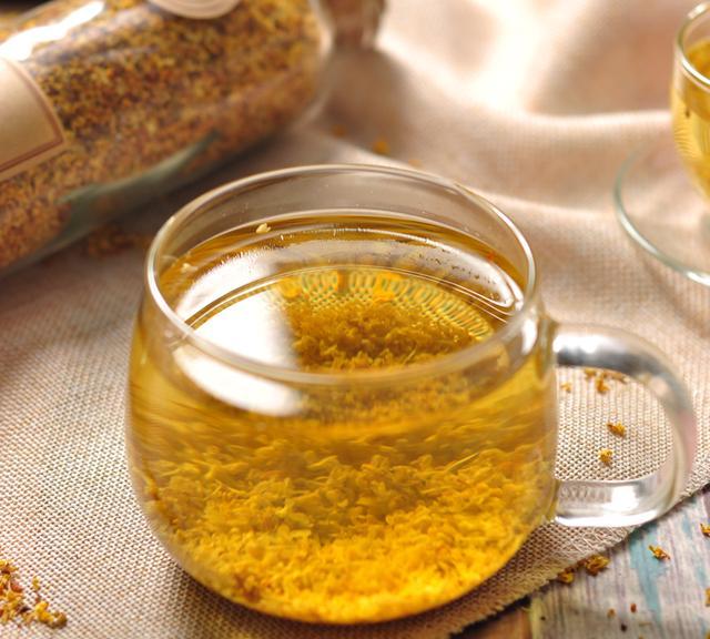 肠胃不顺的你，是不是都有口臭伴随着你走过每一个季节？试试口气清新茶，还你清爽舒适的口腔