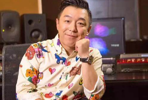 带你参观黄渤住的豪宅，生活中为人很低调，看他房子布置就知道了